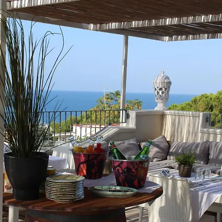 Casa Mita